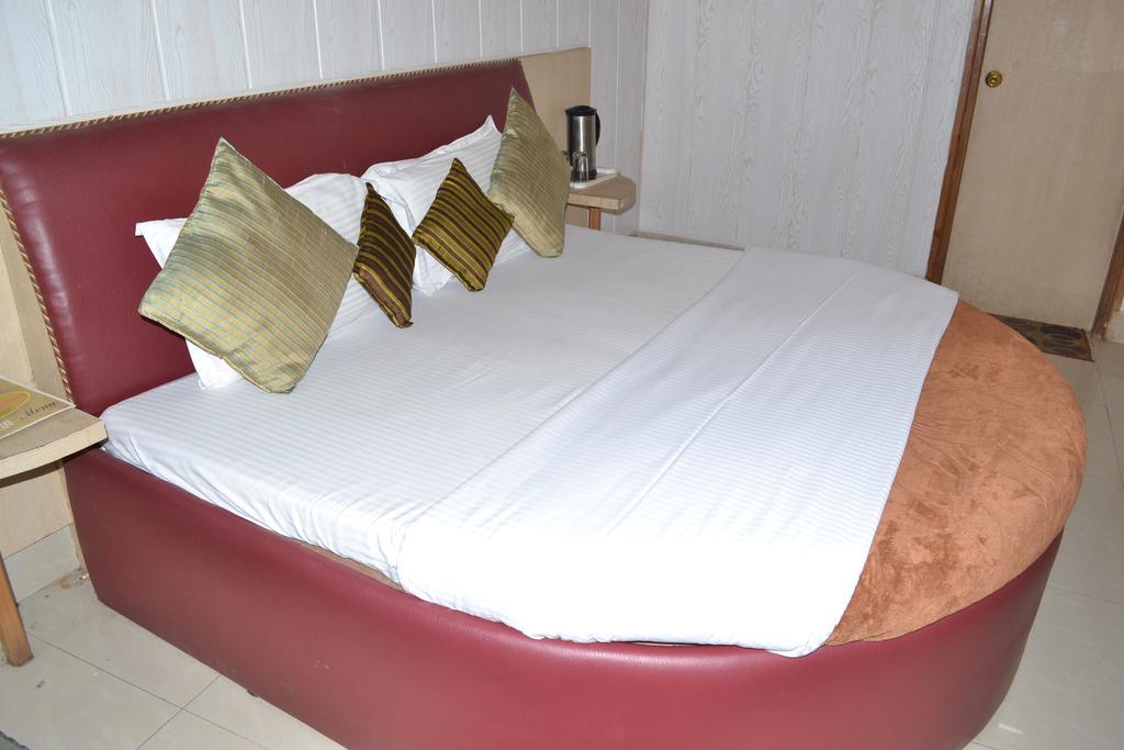Hotel Atithi International คาตรา ห้อง รูปภาพ